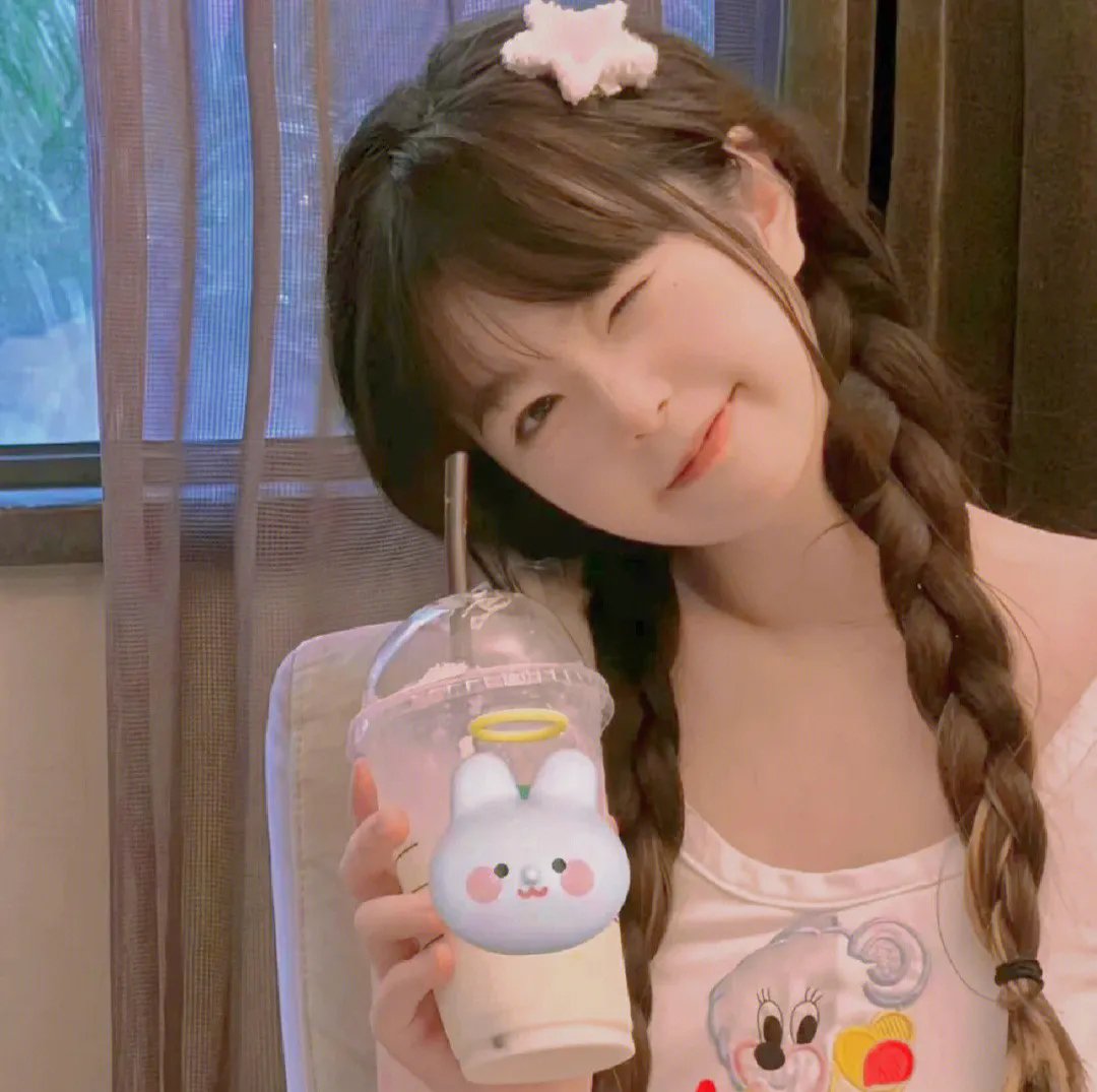 七位女俘虏 封面